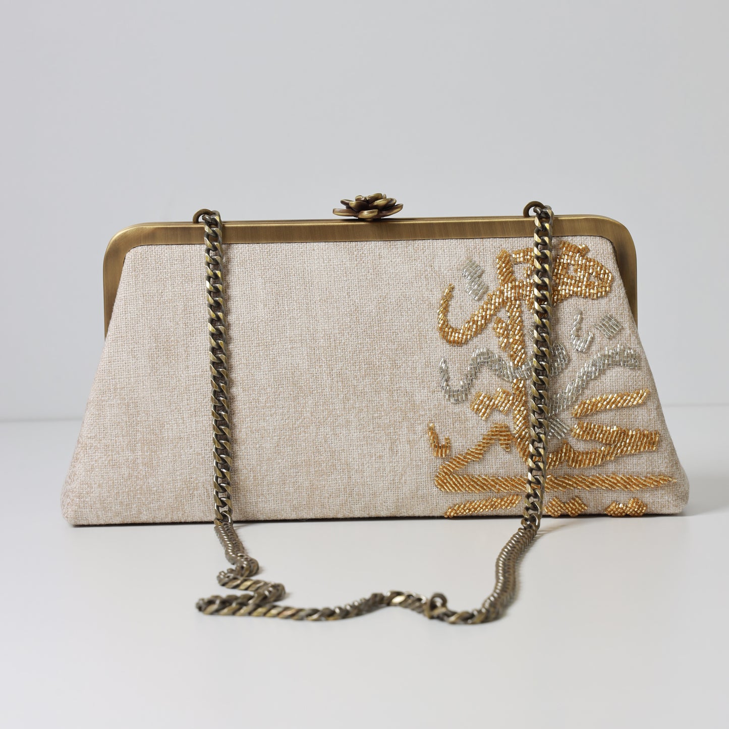 ZENAT HAYATI CLUTCH
