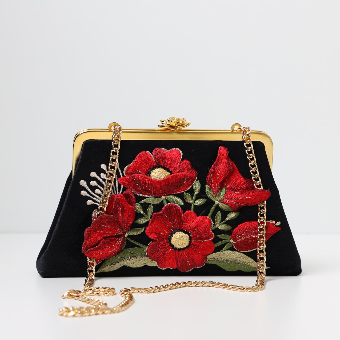POPPY FLOWER CLUTCH