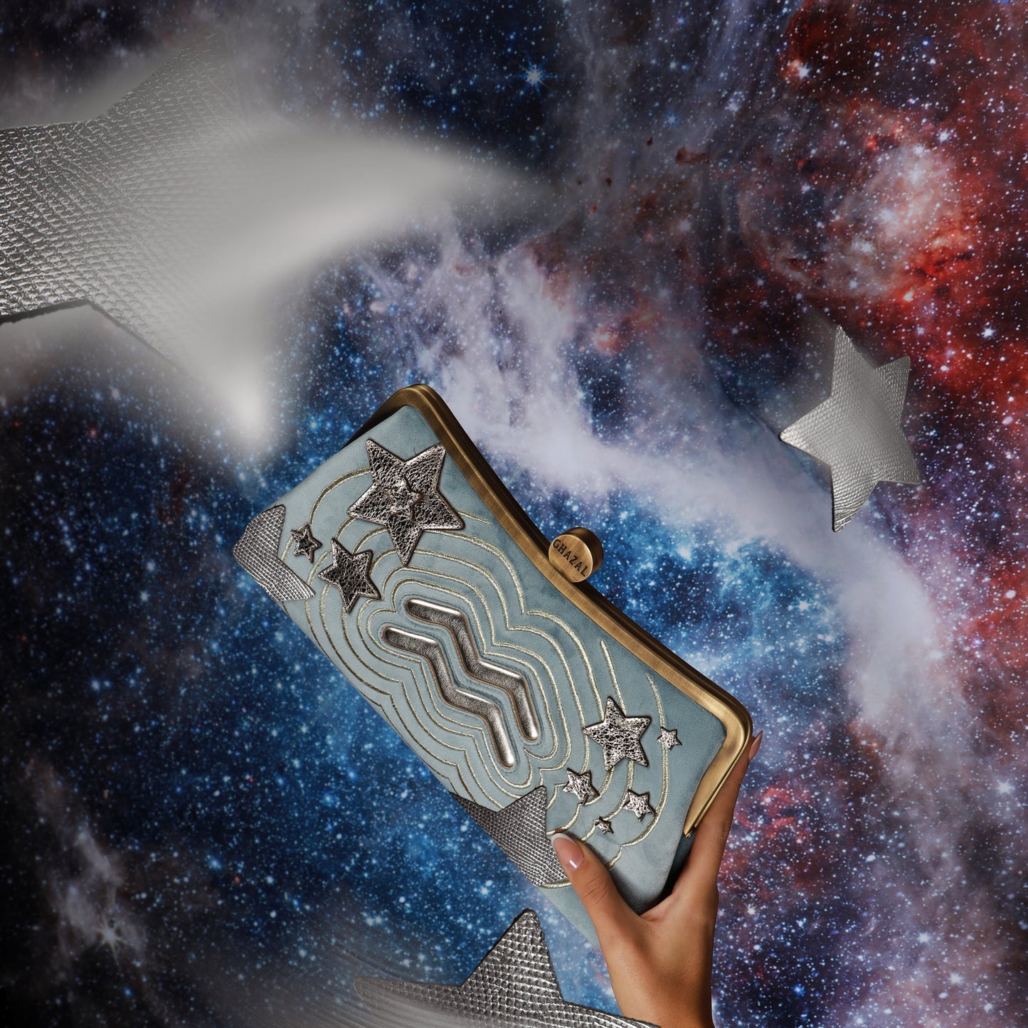 AQUARIUS - The Visionary