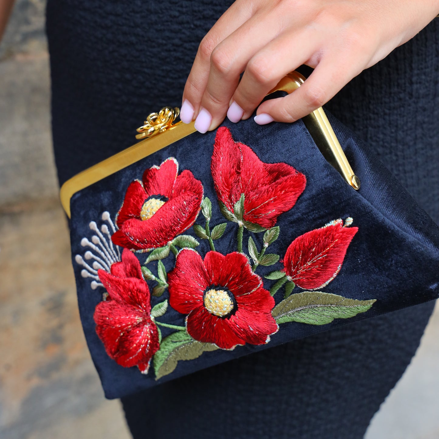 POPPY FLOWER CLUTCH