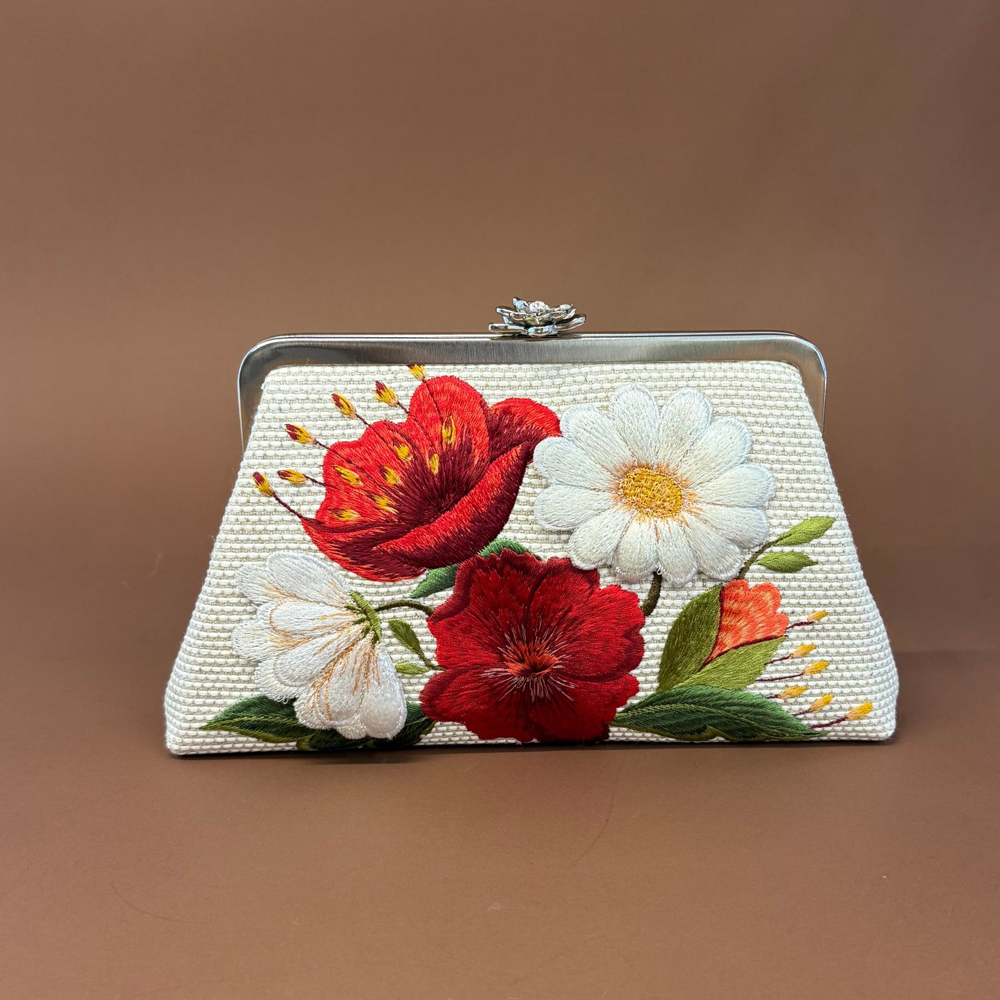 BLOSSOM  CLUTCH