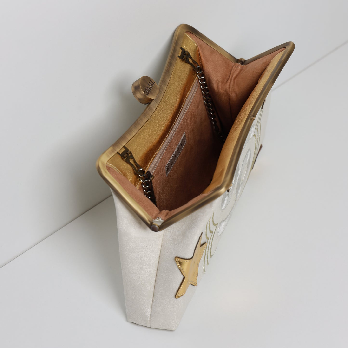 CANCER - The Moon Spirit