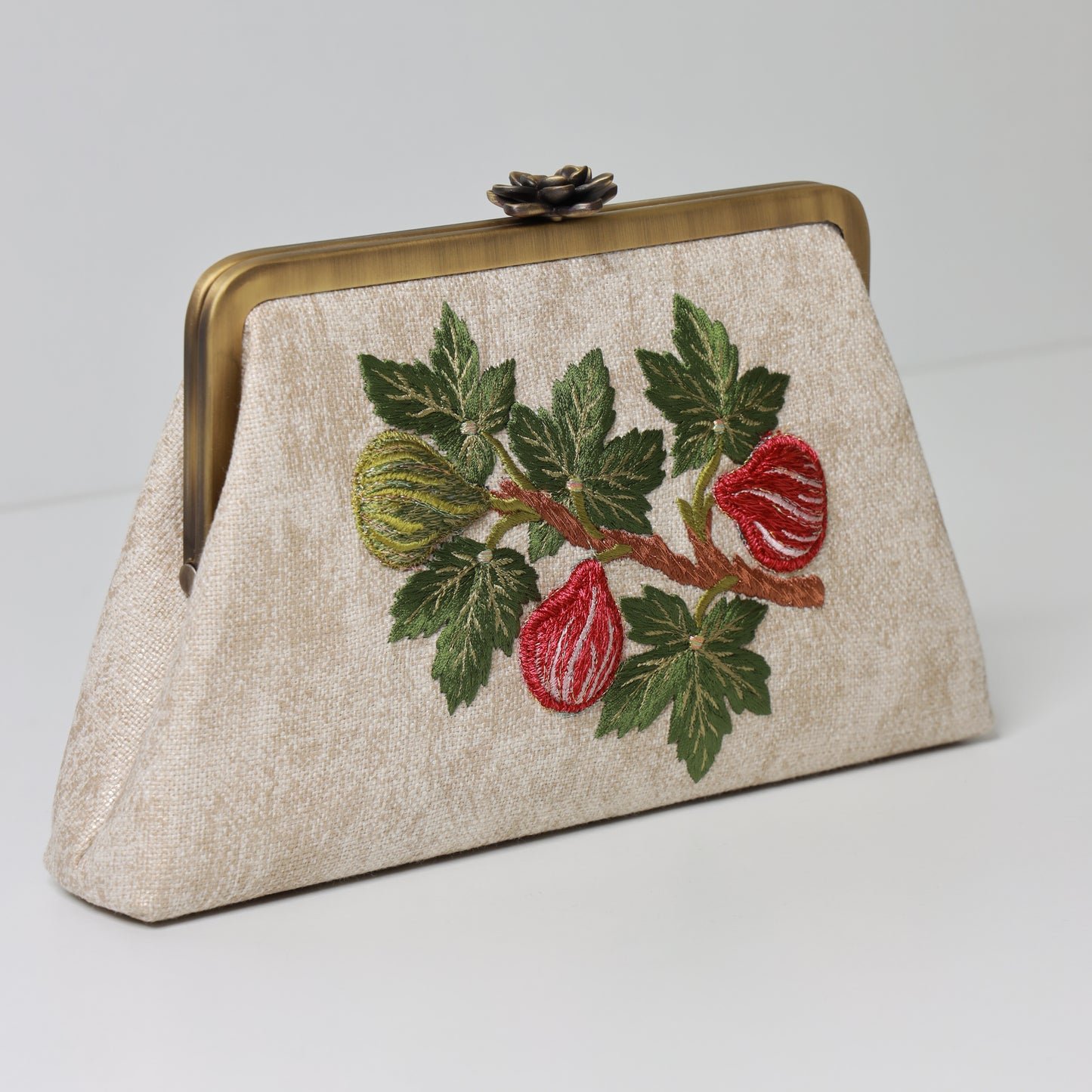 FIGS AND OLIVES CLUTCH