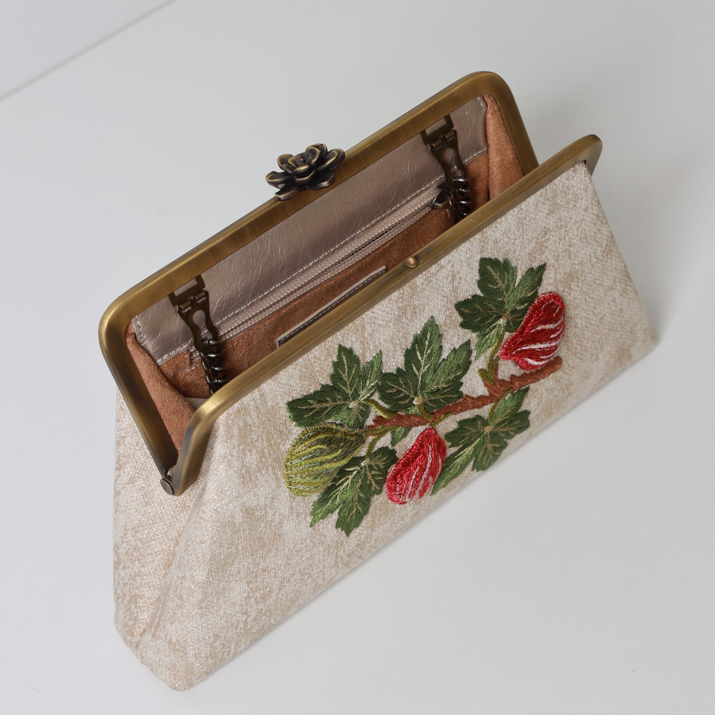 FIGS AND OLIVES CLUTCH