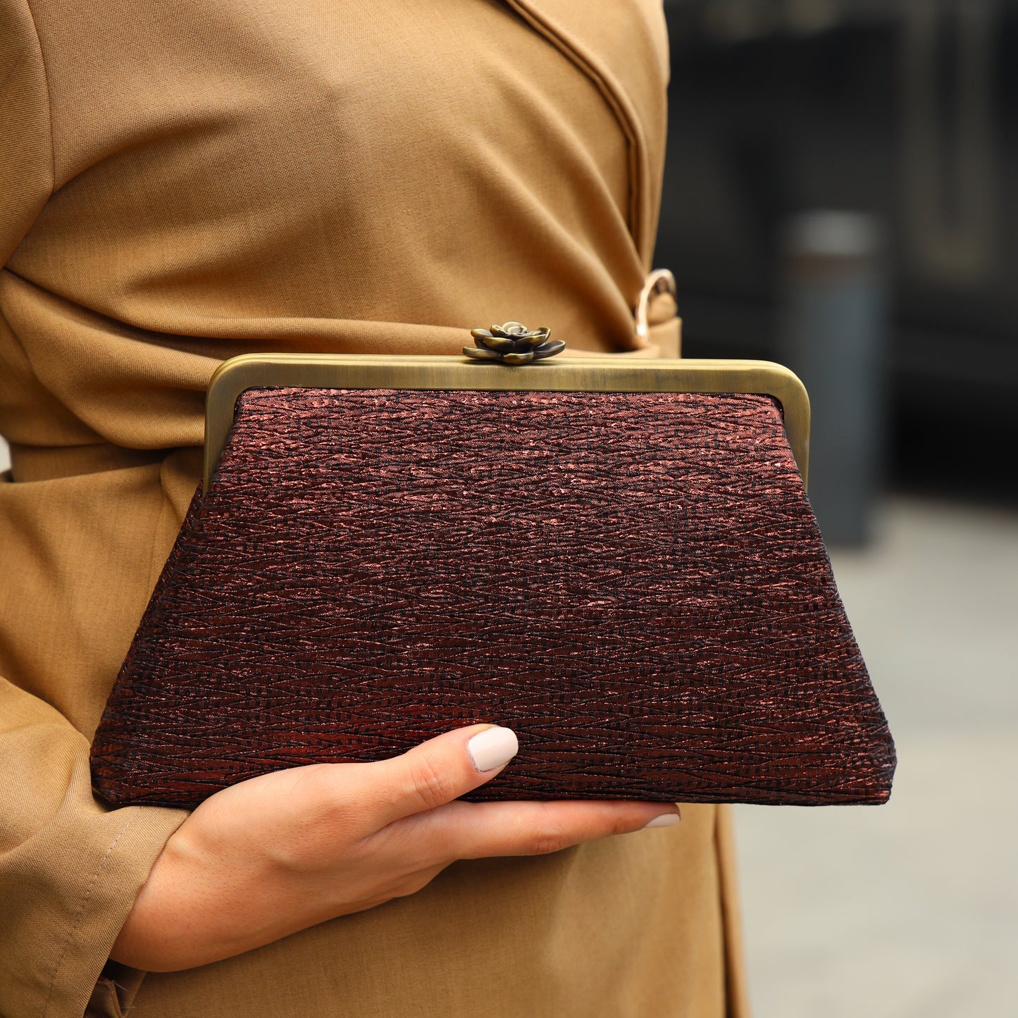 PLAIN BRONZE CLUTCH