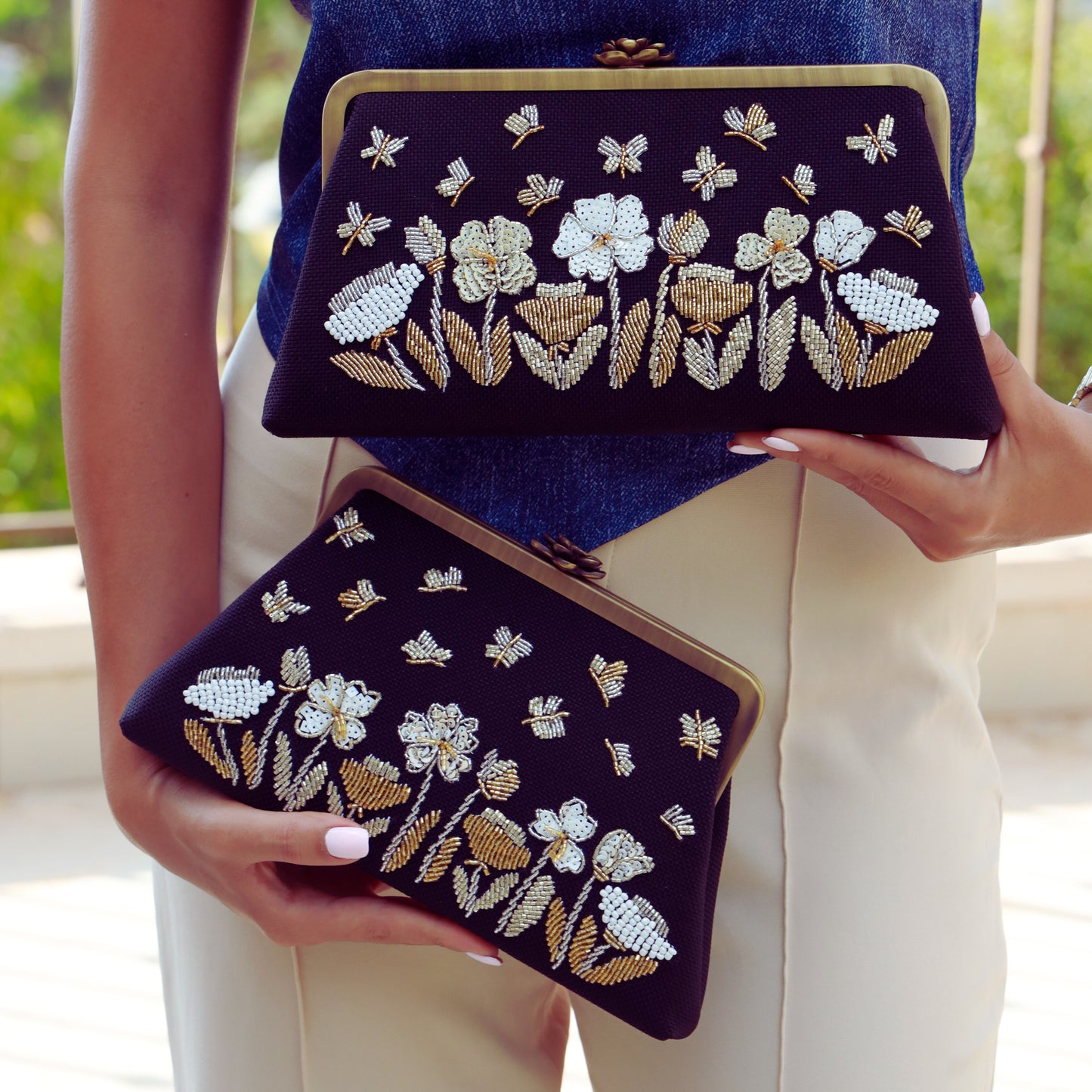 THE FLOWERS AND BUTTERFLIES CLUTCH