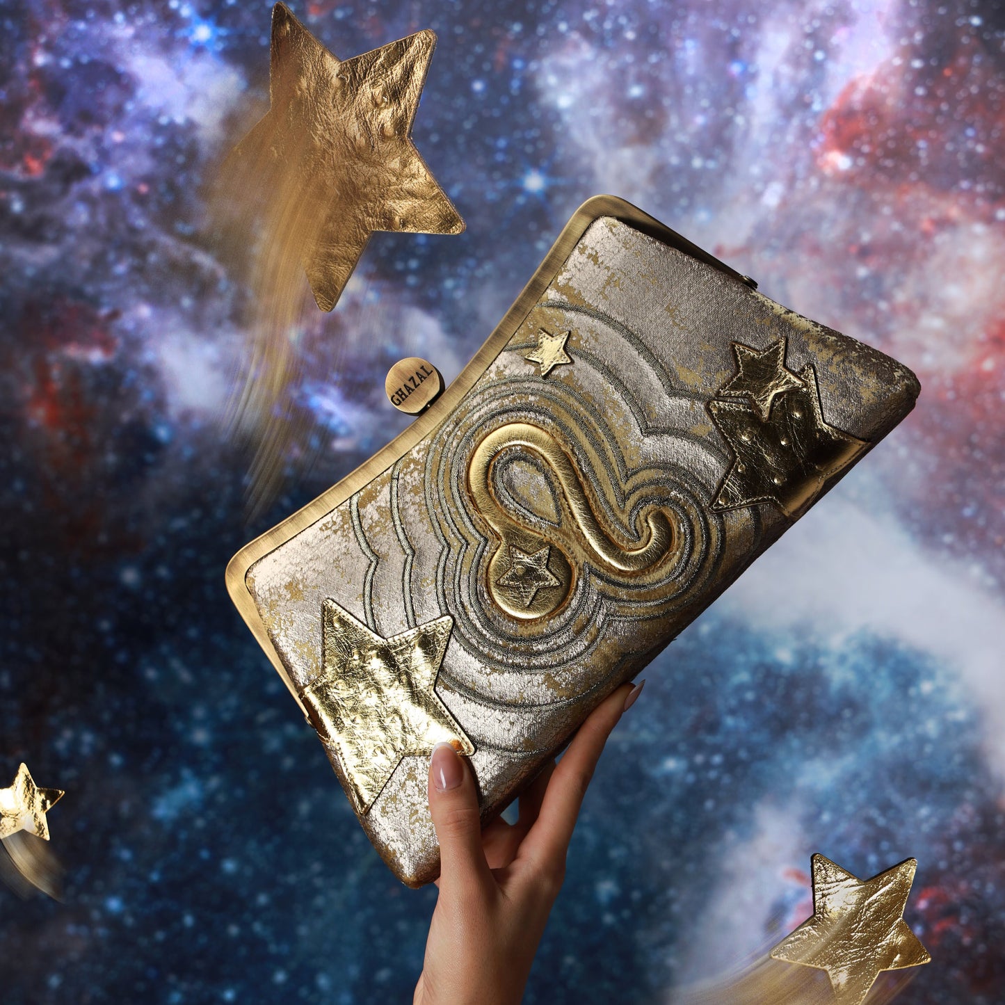 LEO - The Radiant Queen